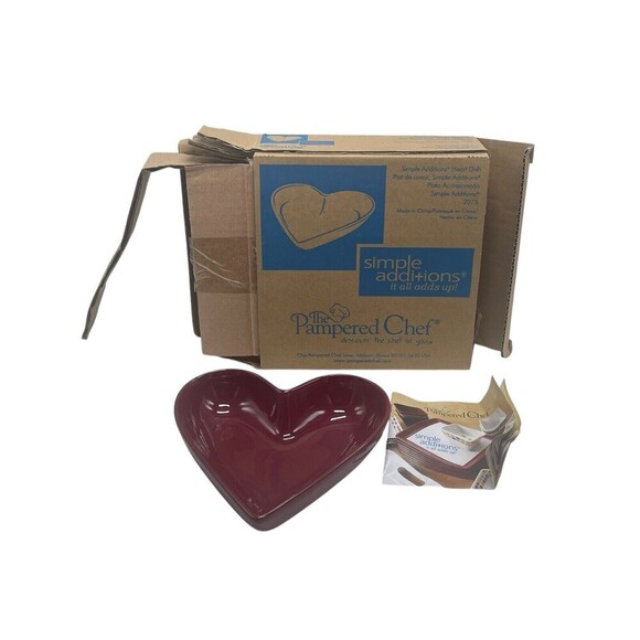 Pampered Chef Simple Additions Cranberry Red 6” Heart Dish Bowl - Picture 1 of 13